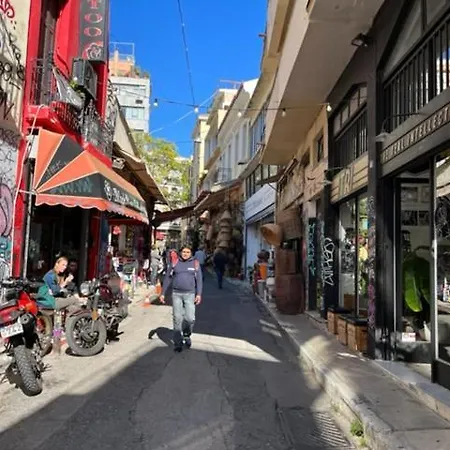 Christiana'S Lovely Apartment In Psyri, Athens Exterior photo