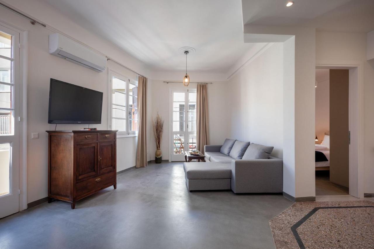 Christiana's Lovely In Psyri, Apartment